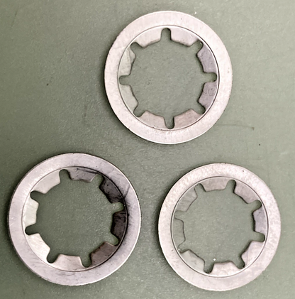 NEW REPLACES MERCURY 15432 RETAINER, BRACKET