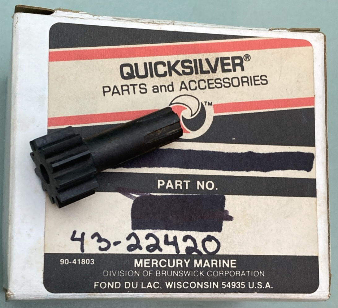 NEW GENUINE MERCURY QUICKSILVER 43-22420 Output Gear & Shaft