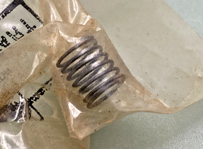QTY 2 NEW GENUINE MERCURY 24-57818 SPRING