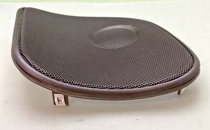 NEW REPLACES HARLEY DAVIDSON 76000593 SPEAKER GRILLE RIGHT
