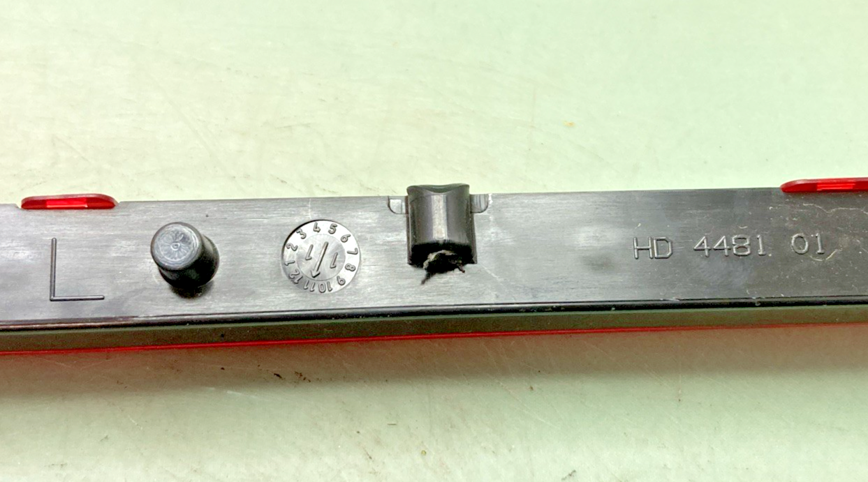 NEW GENUINE HARLEY DAVIDSON 4482 01 4481 01 SIDE RUNNING LIGHT SET R AND L