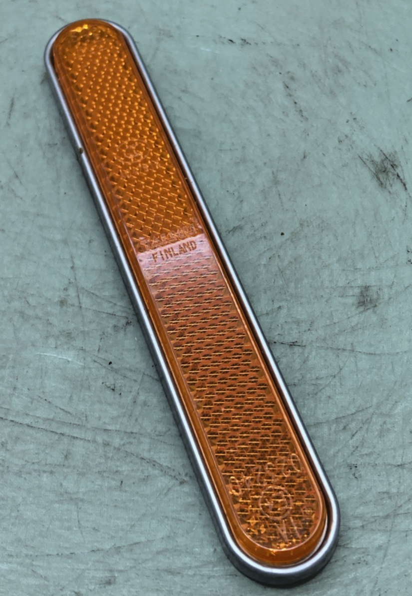 GENUINE TALMU A047814 REFLECTOR AMBER