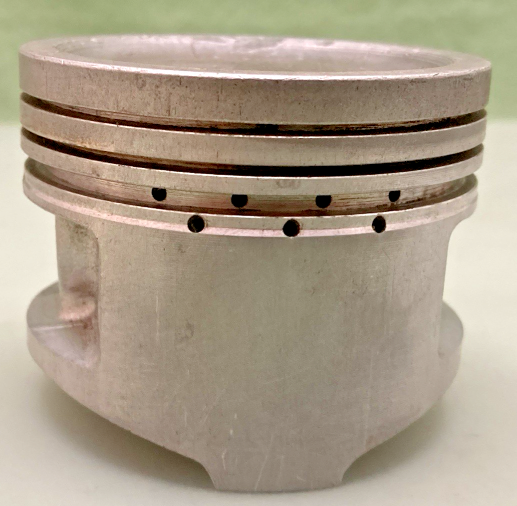 NEW GENUINE HONDA 13102-958-670 PISTON, 200 ATC 1984-1985, 200 ATC-S 1984-1986