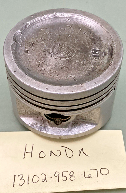 NEW GENUINE HONDA 13102-958-670 PISTON, 200 ATC 1984-1985, 200 ATC-S 1984-1986