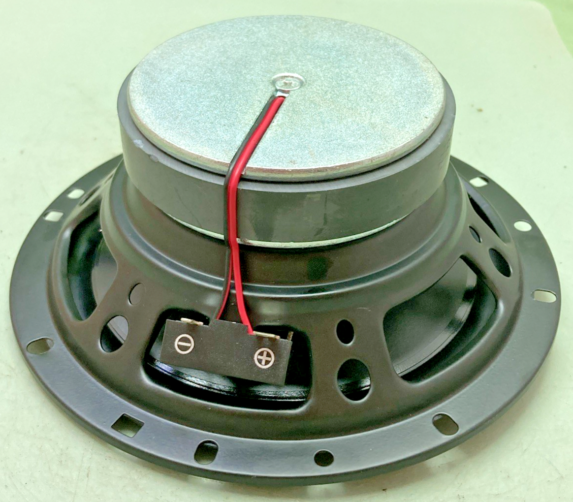 NEW REPLACES HARLEY DAVIDSON 6.5" SPEAKER LOWER VENTED FAIRING