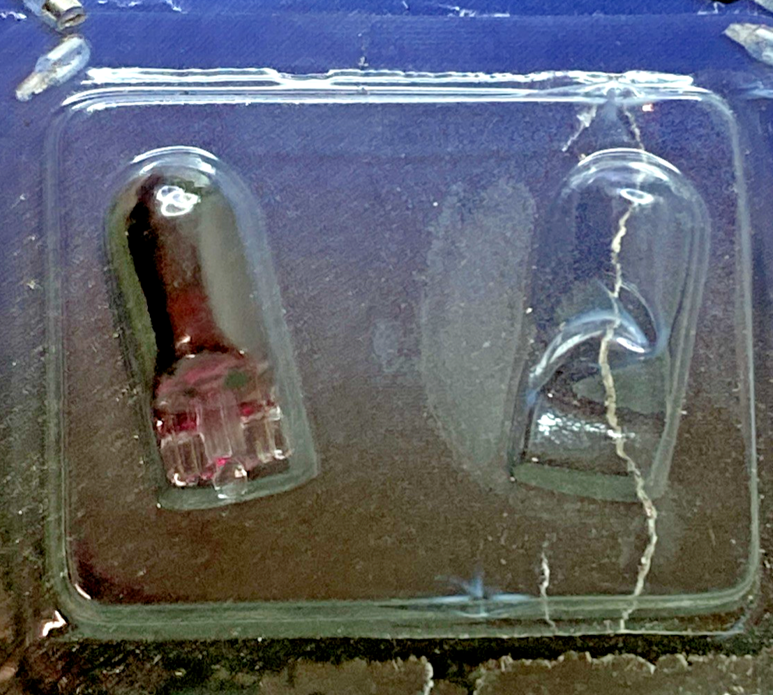 NEW GENUINE EIKO 194R RED INDICATOR LIGHT BLUB