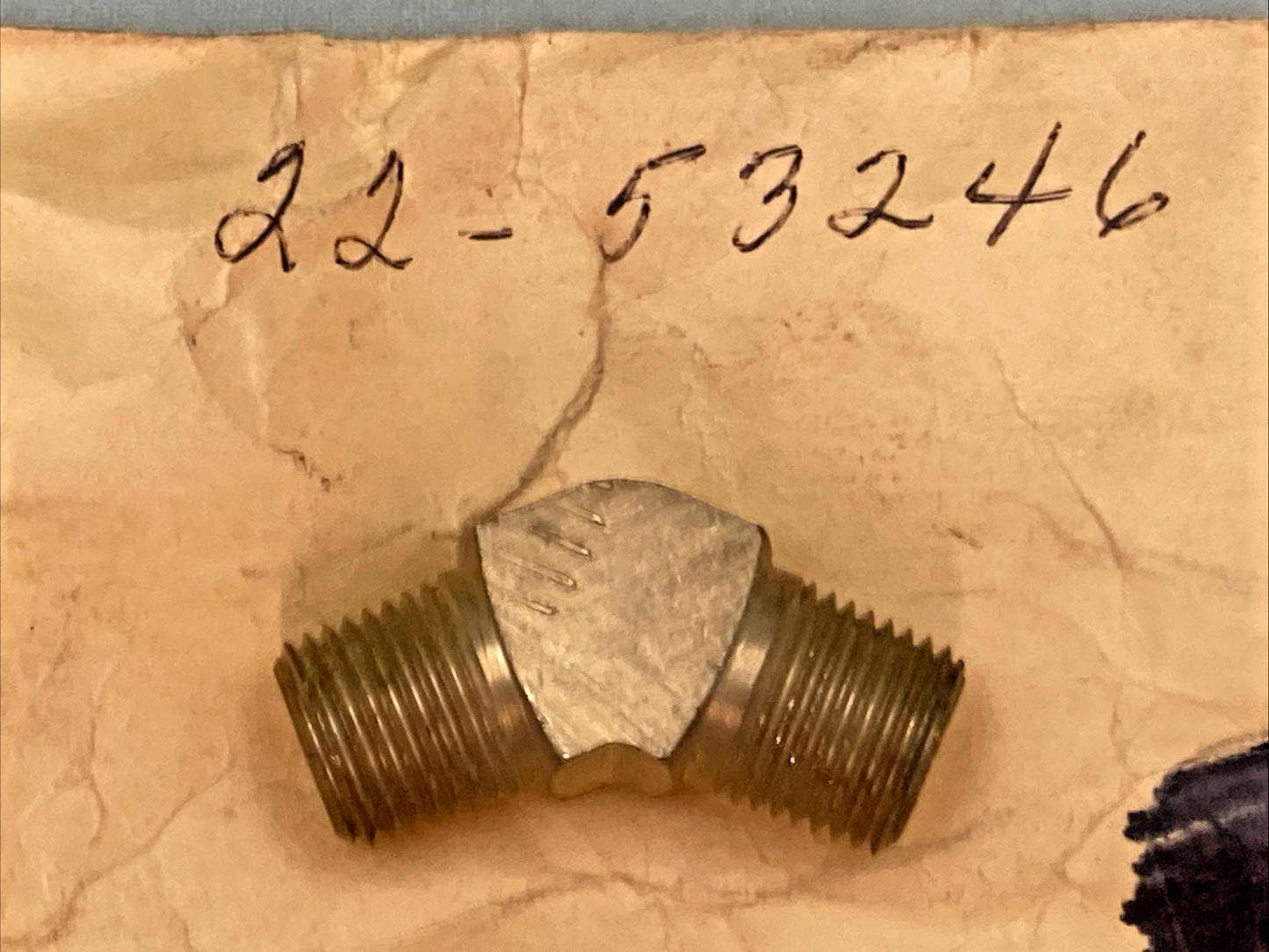 NEW REPLACES MERCURY 22-53246 ELBOW