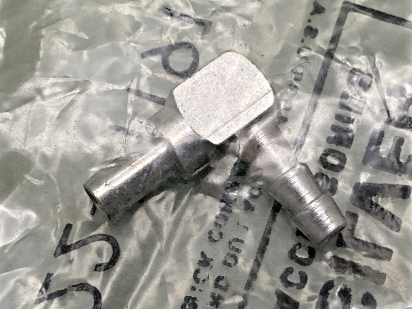 QTY 2 NEW GENUINE MERCURY 22-71191 FITTING