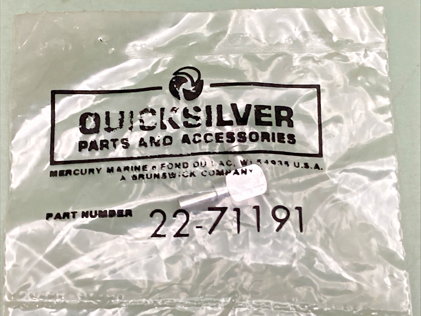 QTY 2 NEW GENUINE MERCURY 22-71191 FITTING