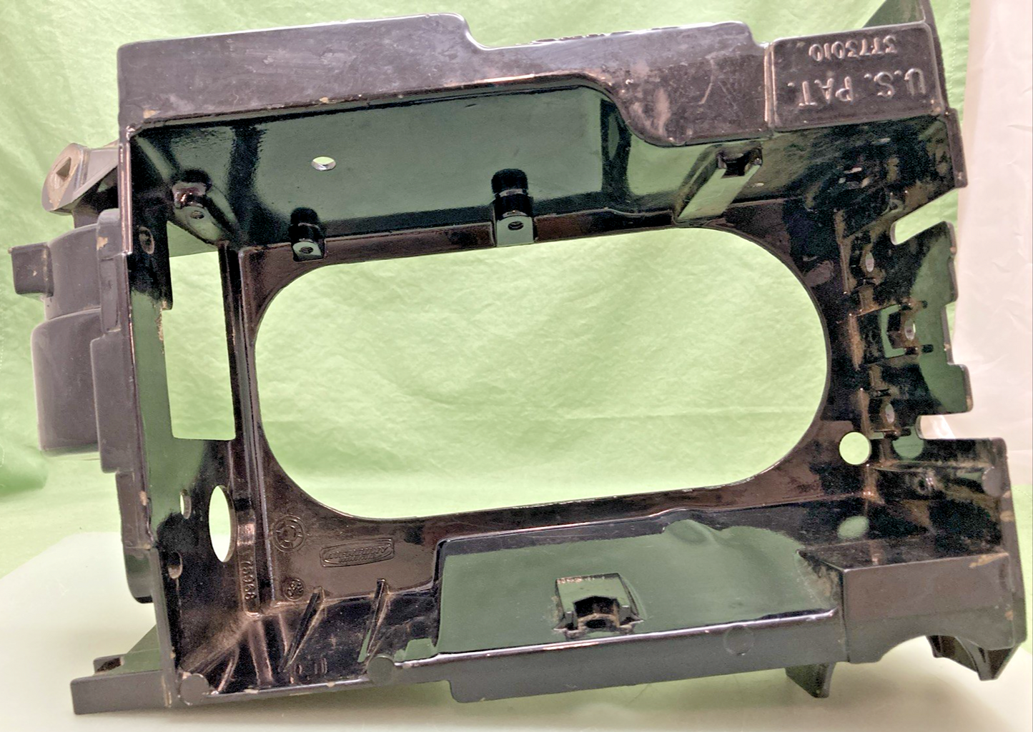 NEW GENUINE MERCURY 75969 BRACKET, COWL SUPPORT