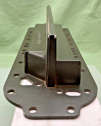 NEW REPLACES MERCURY 87321T Exhaust Plate