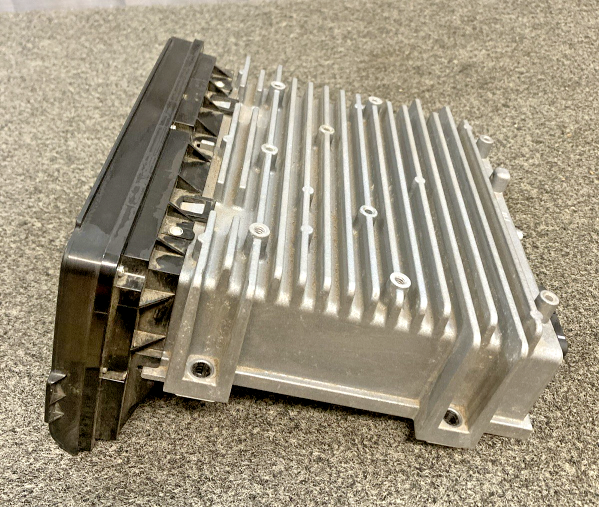 GENUINE HARLEY DAVIDSON 76000075 HARMAN Radio Stereo Boom Box 4.3 TOURING