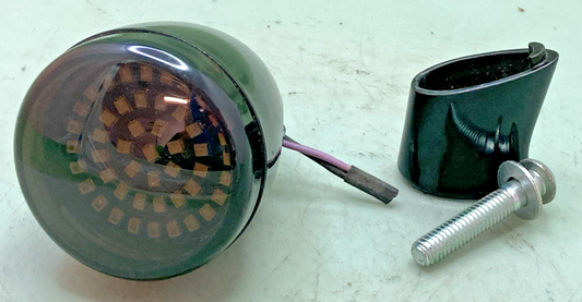 REPLACES HARLEY DAVIDSON FATBOB TURN SIGNAL WITH MOUNTING BRACKET
