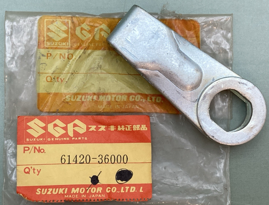 NEW GENUINE SUZUKI 61420-36000 Adjuster, Chain Lh