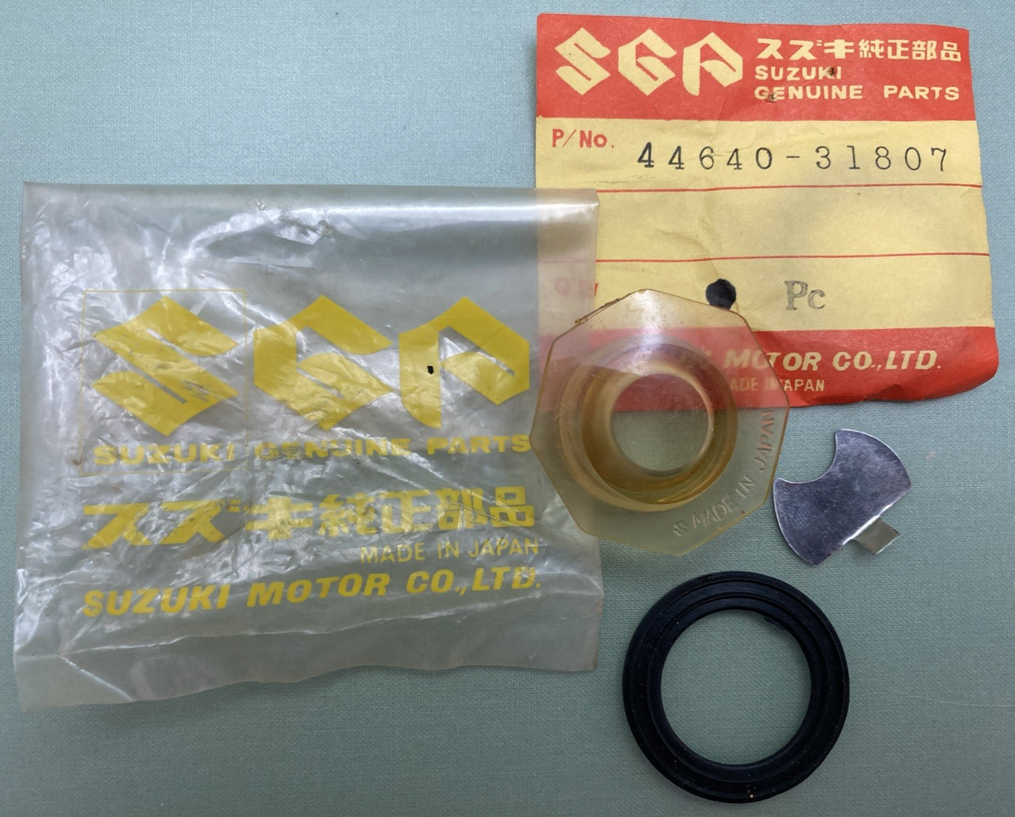 NEW GENUINE SUZUKI 44640-31807 Oil Level Inspec Set