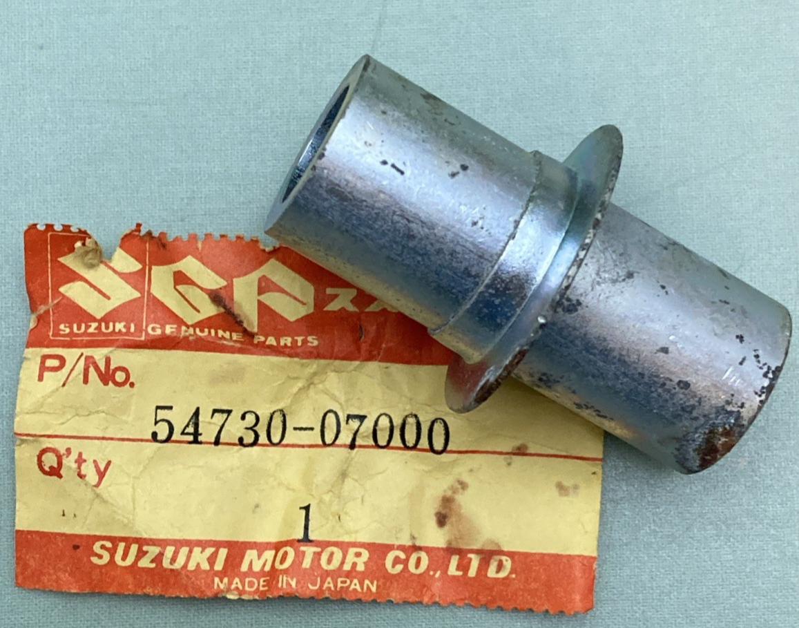 NEW GENUINE SUZUKI 54730-07000 Bearing Spacer