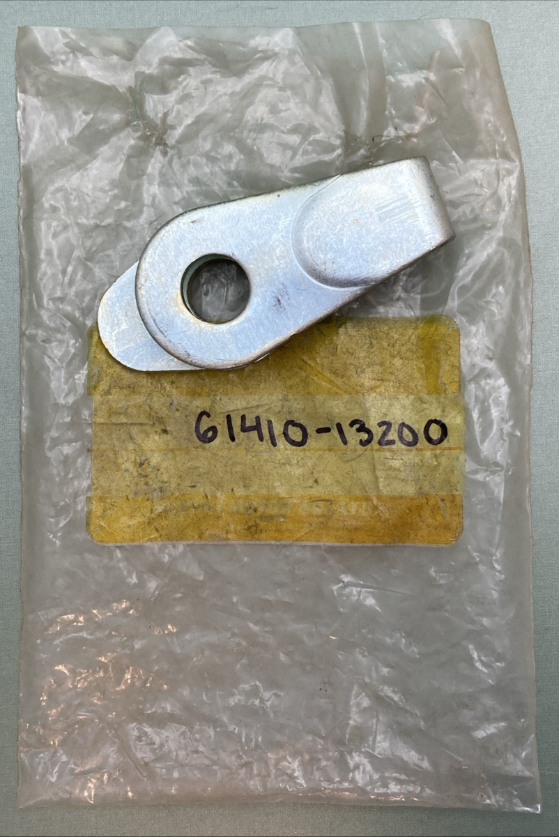 NEW GENUINE SUZUKI 61410-13200 Adjuster, Chain