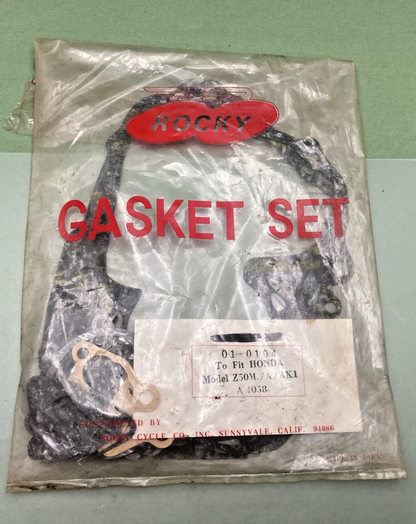 NEW GENUINE ROCKY 01-0104 GASKET SET