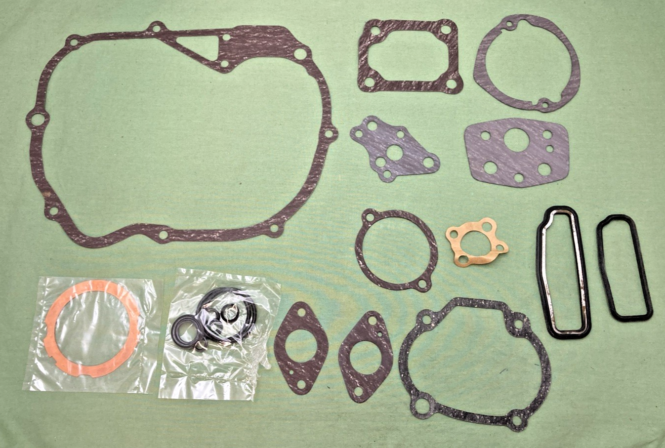 NEW GENUINE VESRAH VG-170 GASKET SET