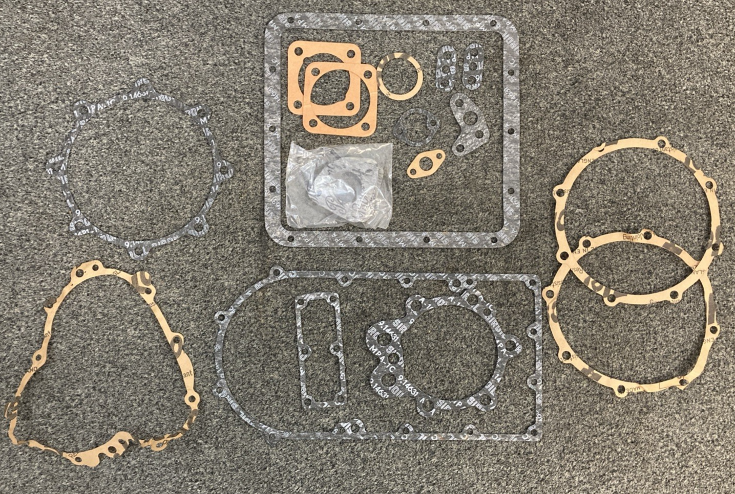 NEW GENUINE 1499-9000 Moto Guzzi Engine Gasket Set