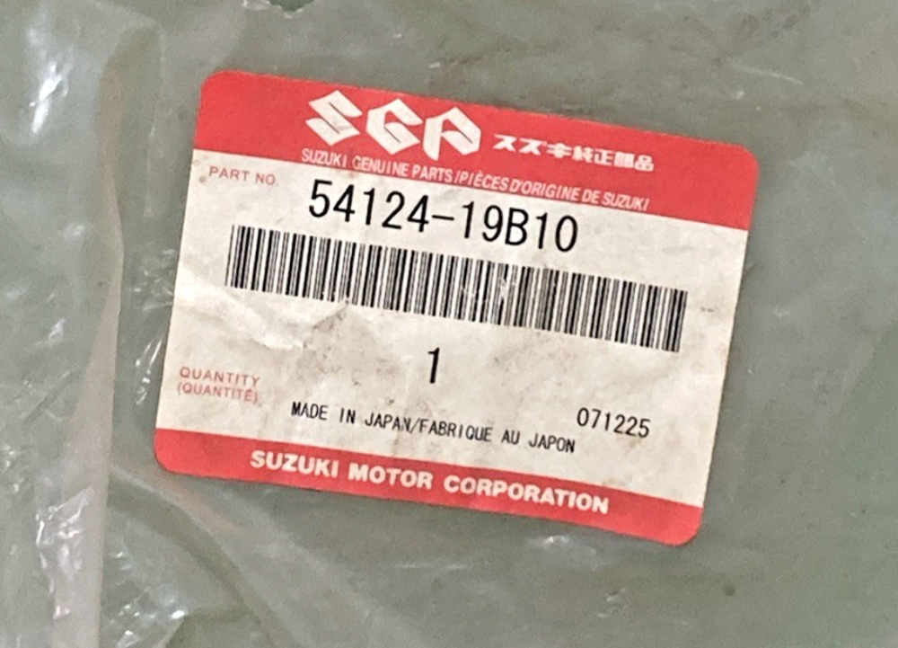 NEW GENUINE SUZUKI 54124-19B10 BRAKE DRUM DUST SEAL