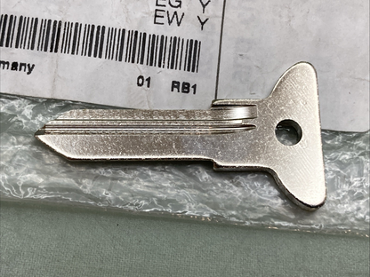 NEW GENUINE BMW 51252313298 Key (Blank)