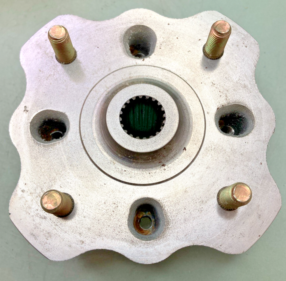 NEW GENUINE SUZUKI 54110-38F11 FRONT WHEEL HUB