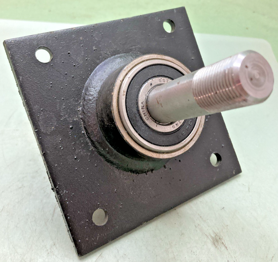 NEW GENUINE SWISHER 9085 BLADE DRIVER ASSEMBLY SHAFT 5.75"