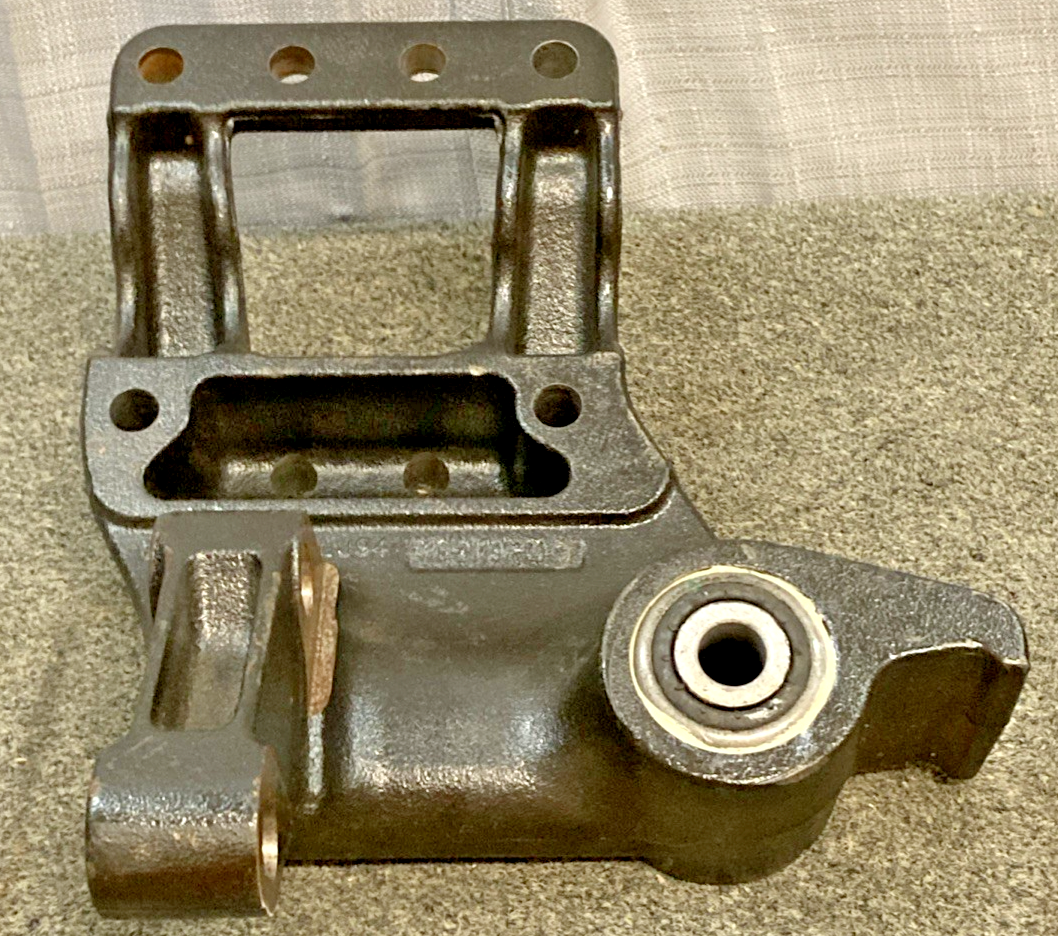 NEW GENUINE FREIGHTLINER A16-21197-009 SPRING HANGER BRACKET ASSEMBLY RH