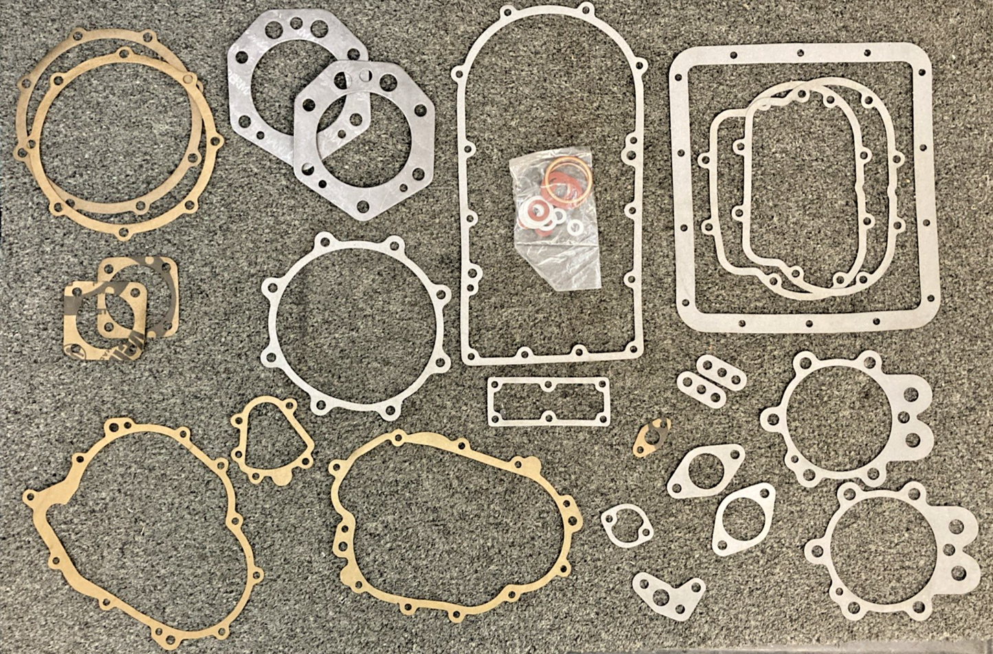 NEW GENUINE BEST GASKET CYCLE DIVISION GASKET SET FOR ALL 750 & 850 MOTO-GUZZI