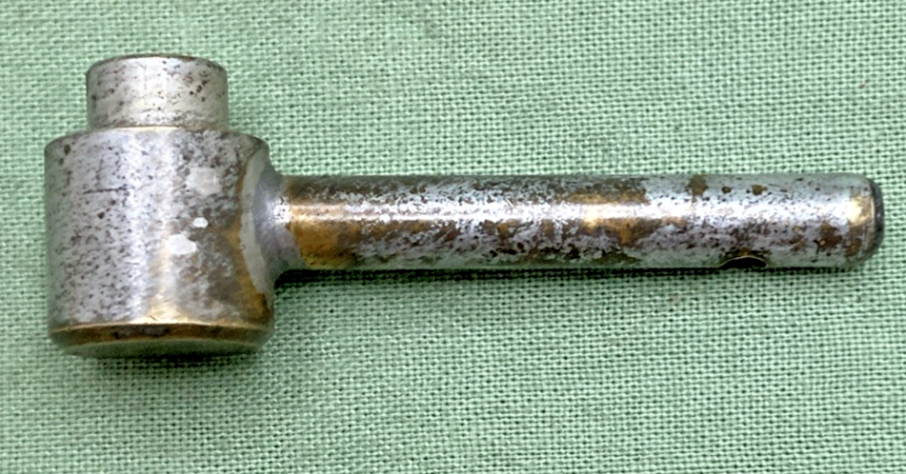 NEW GENUINE HARLEY DAVIDSON 27343-57 NOZZLE, VENT HOUSING ASSY, SPORTSTER XL '57