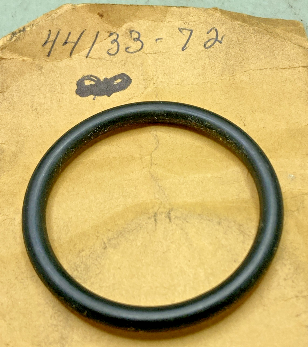 NEW REPLACES HARLEY DAVIDSON 44133-72 SEAL