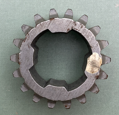 NEW GENUINE HARLEY DAVIDSON 24011-37 Standard Replica Pinion Shaft Gear