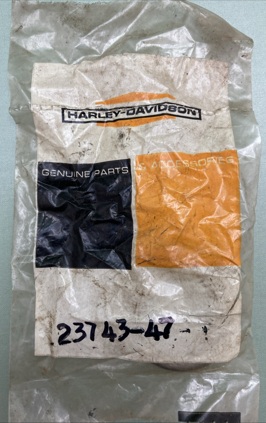 NEW GENUINE HARLEY DAVIDSON 23743-47 Oil seal - sprocket shaft