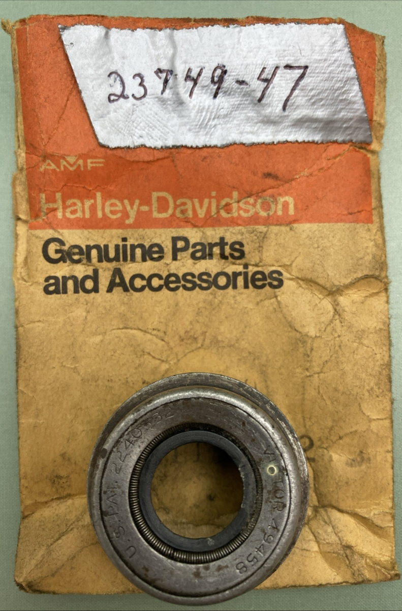 GENUINE HARLEY DAVIDSON 23749-47 Retainer, sprocket shaft seal