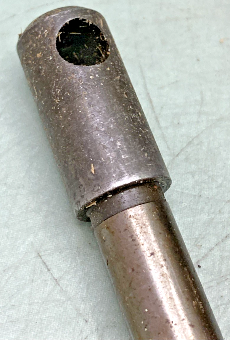 GENUINE HARLEY DAVIDSON 43874-51 FRONT AXLE