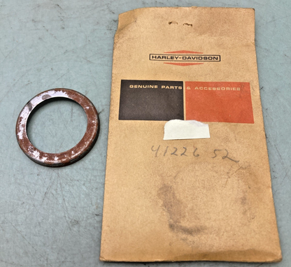 NEW GENUINE HARLEY DAVIDSON 41226-52 GREASE RETAINER