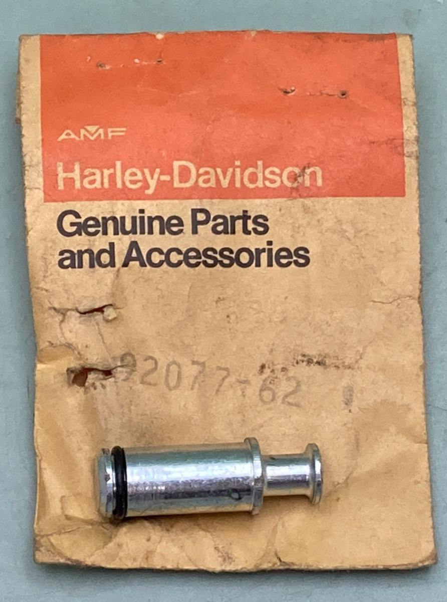 NEW GENUINE HARLEY-DAVIDSON 92077-62 Tachometer plug & o-ring