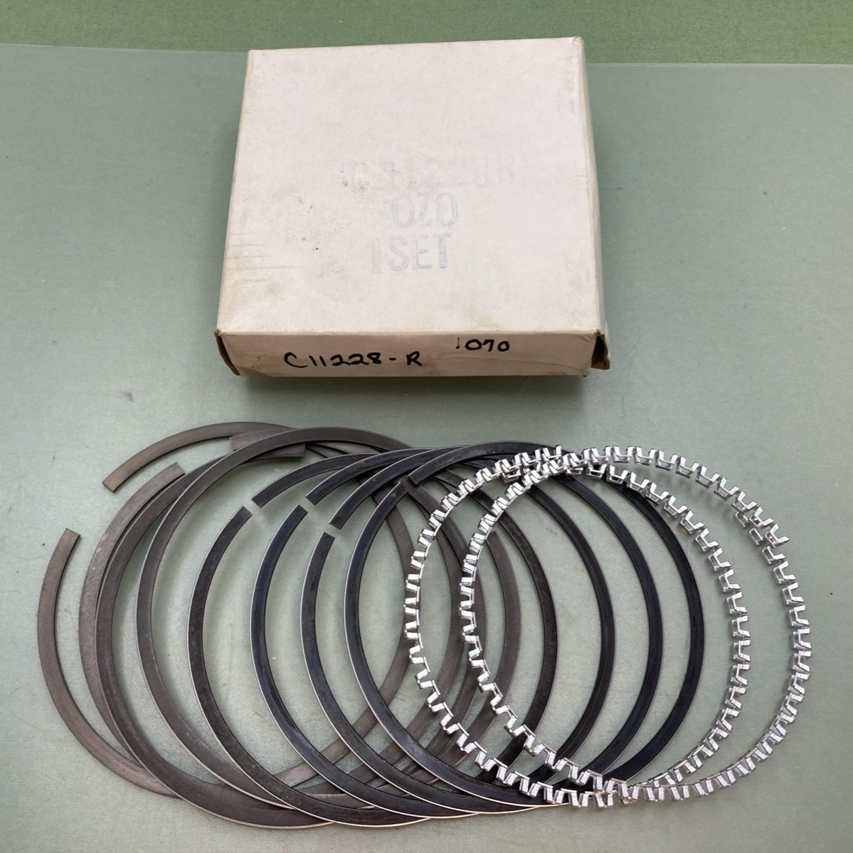 NEW REPLACES HARLEY DAVIDSON C11228R 070 PISTON RING SET