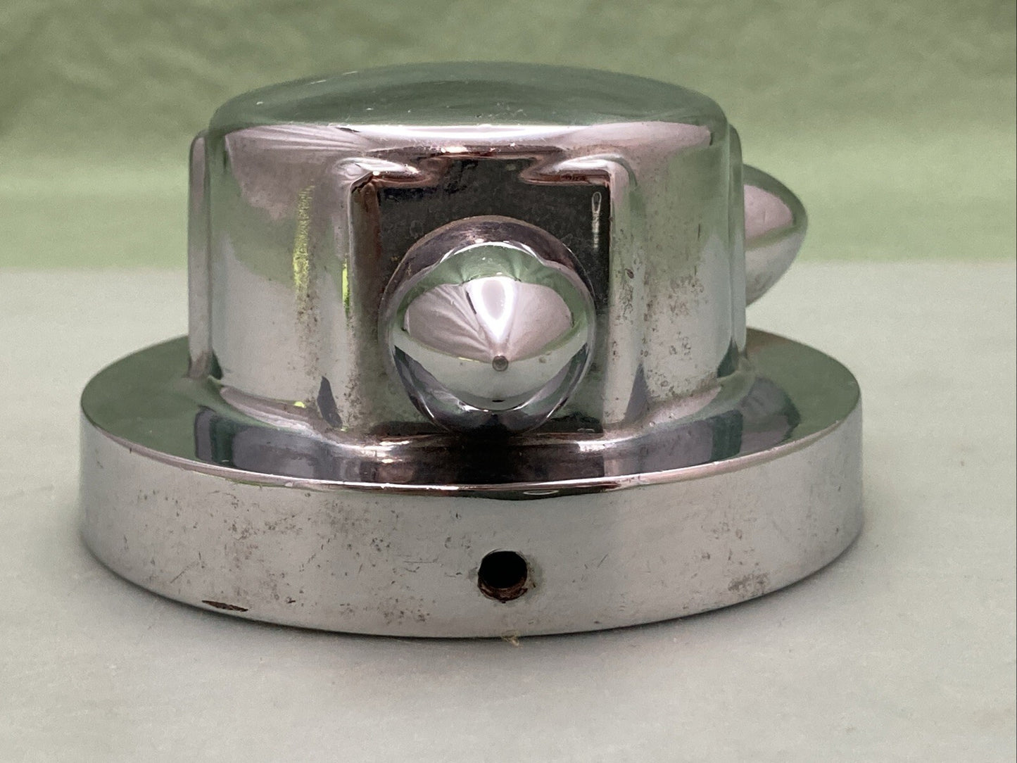 GENUINE SUPERIOR 2800 GAS CAP COVER