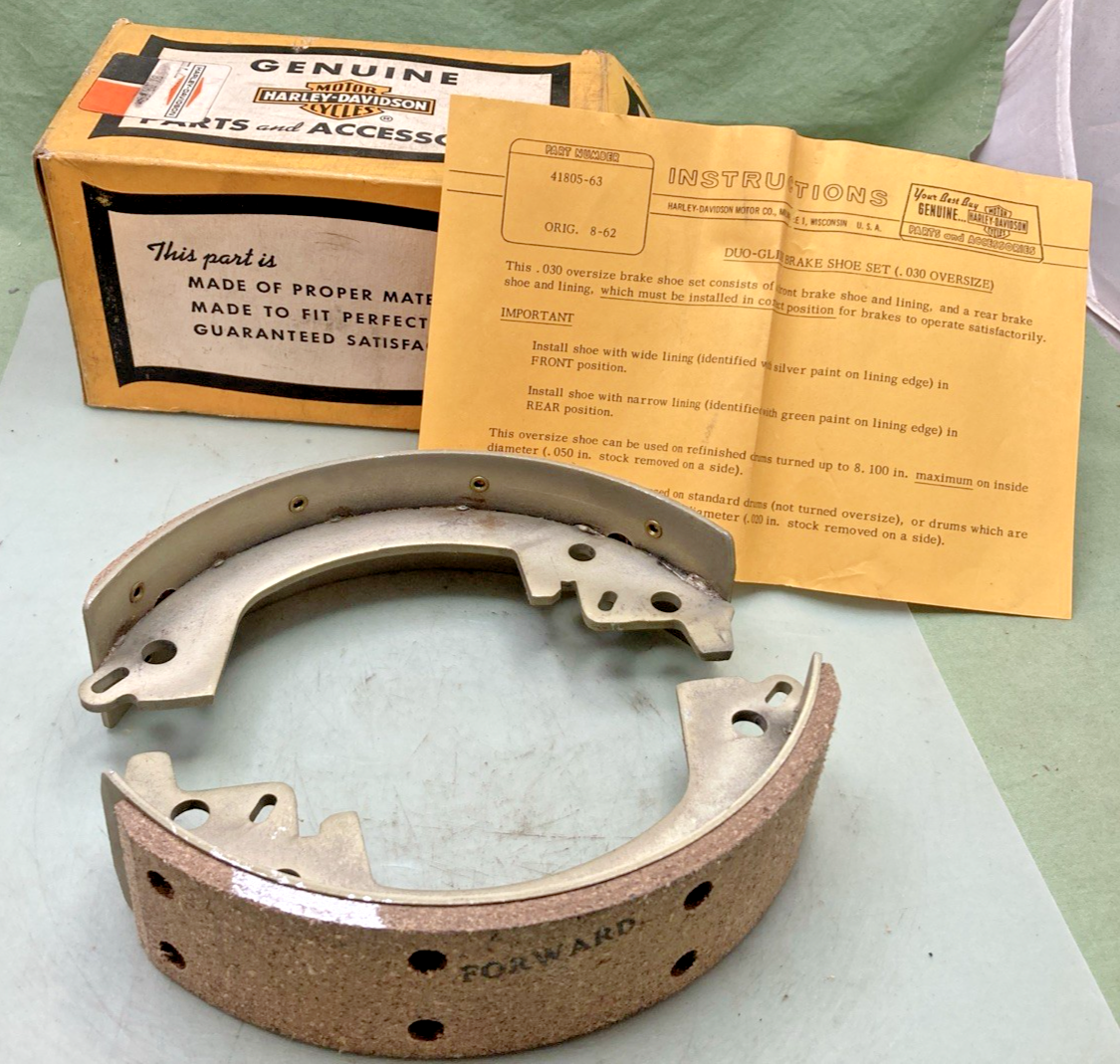 NEW GENUINE HARLEY DAVIDSON 41805-63 BRAKE SHOE SET