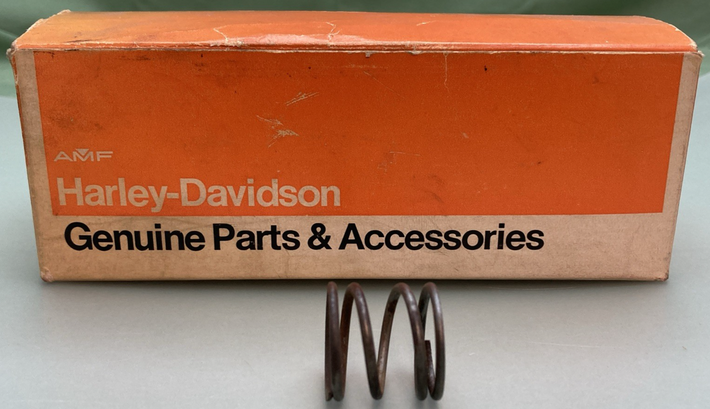 QTY 2 NEW GENUINE HARLEY DAVIDSON 17947-36 Spring, push rod cover