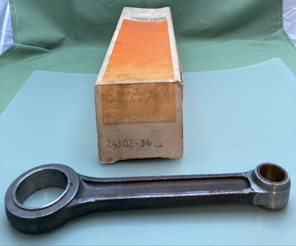 NEW GENUINE HARLEY DAVIDSON 24302-36 Connecting rod, front, with race, w/o bush