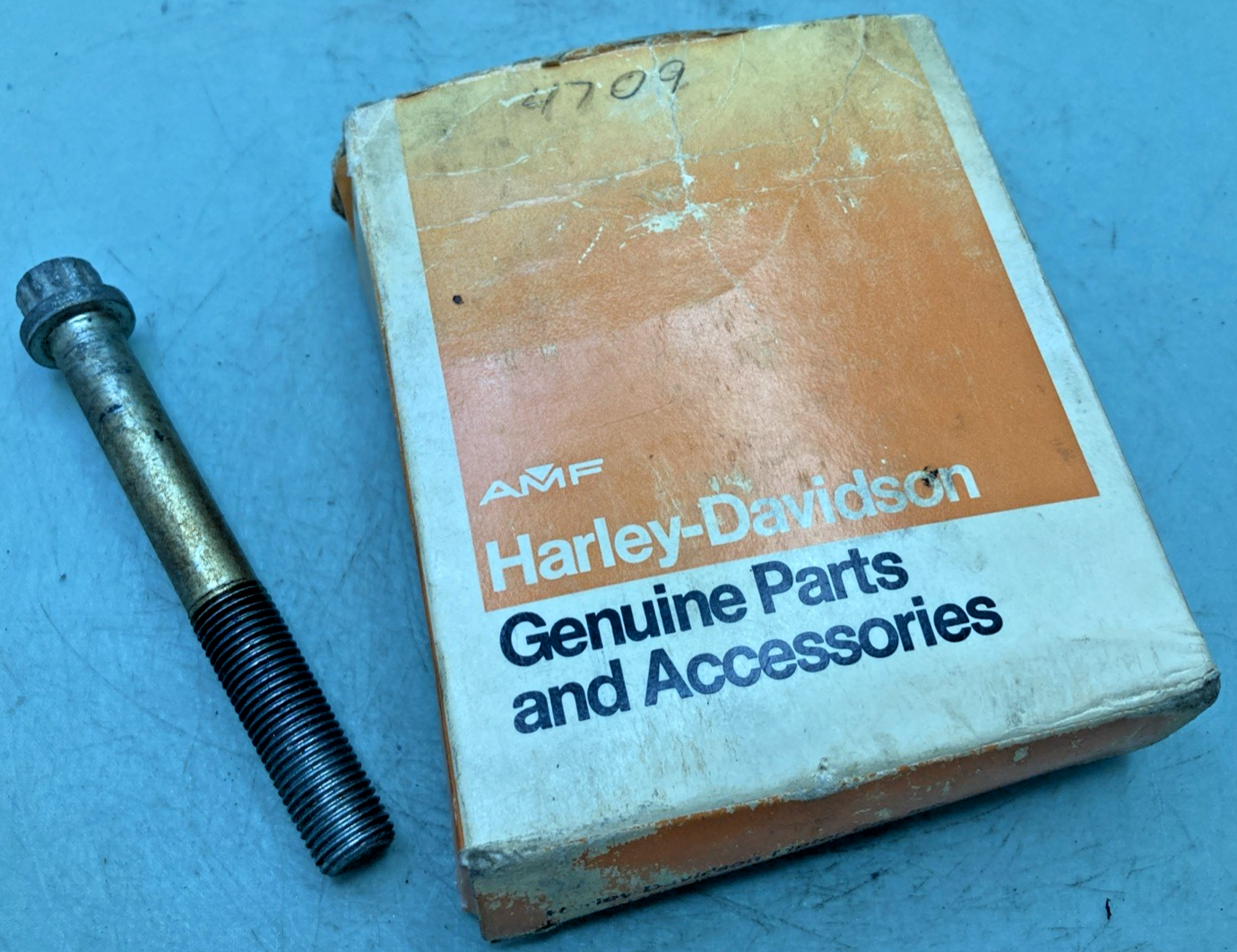 GENUINE HARLEY DAVIDSON 4709 POINT HEAD SCREW