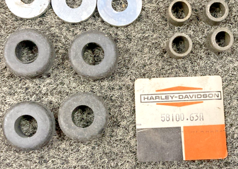 NEW GENUINE HARLEY DAVIDSON 58031-61B ADJUSTABLE WINDSHIELD WINDOW/BRACKET