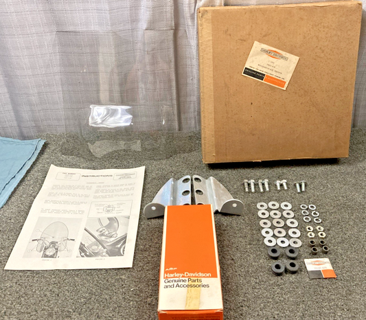 NEW GENUINE HARLEY DAVIDSON 58031-61B ADJUSTABLE WINDSHIELD WINDOW/BRACKET