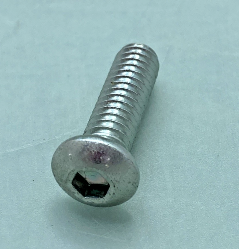 NEW REPLACES HARLEY DAVIDSON 4015 HEX SOCKET BUTTON HEAD SCREW