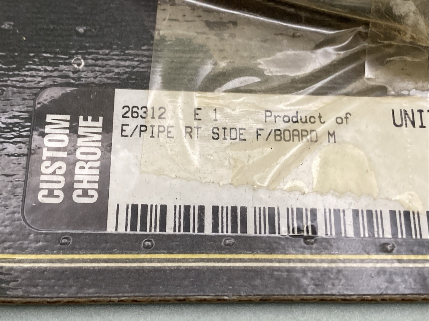 NEW GENUINE CUSTOM CHROME 26312 E/pipe right side floorboard