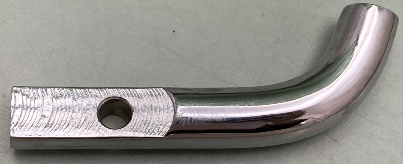 NEW GENUINE CUSTOM CHROME 26312 E/pipe right side floorboard