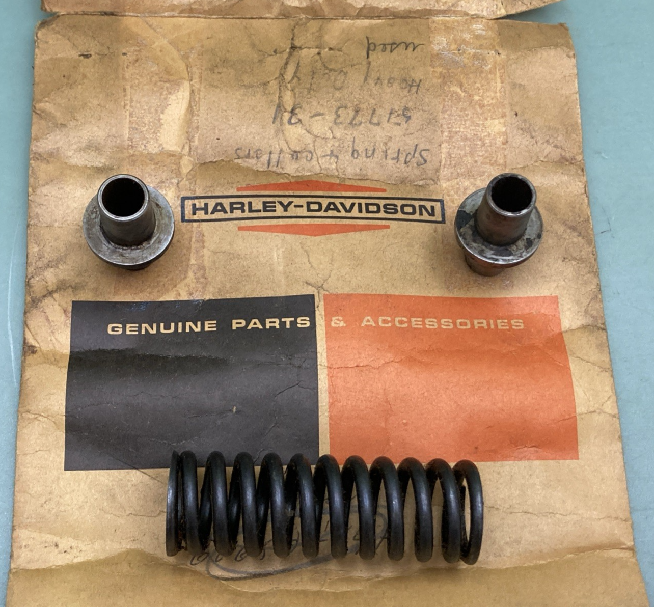 GENUINE HARLEY DAVIDSON 51773-31 Seat post spring with collars, extra heavy
